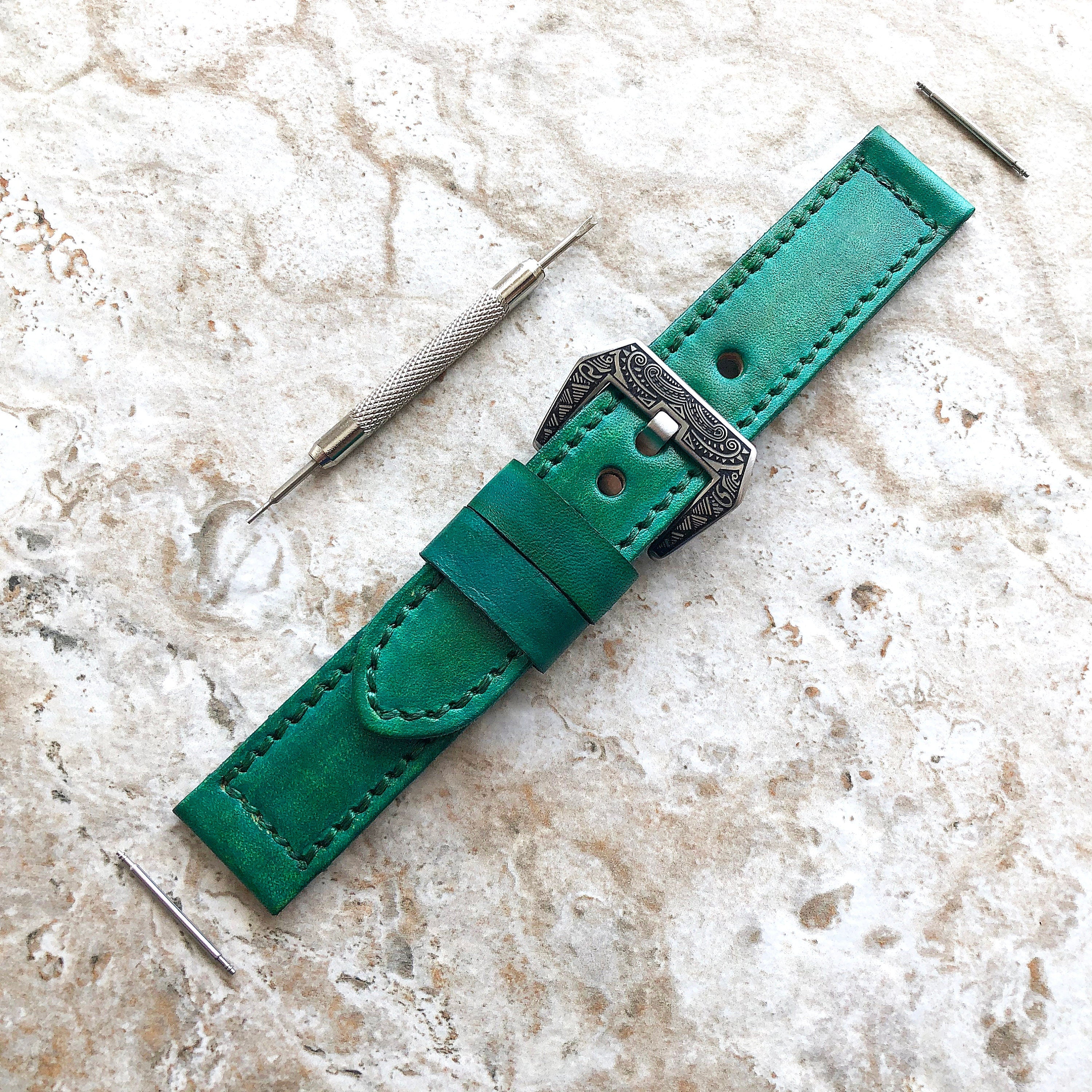 18mm 20mm 22mm 24mm Brushed Green Color Handmade Double Sided Stitched Premium Genuine Leather Watch Band Strap Kit for Watches - Pins Tool